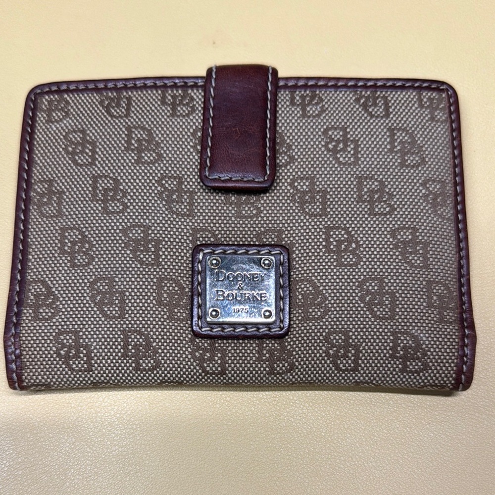 Dooney & Bourke Vintage 1975 Bifold Wallet